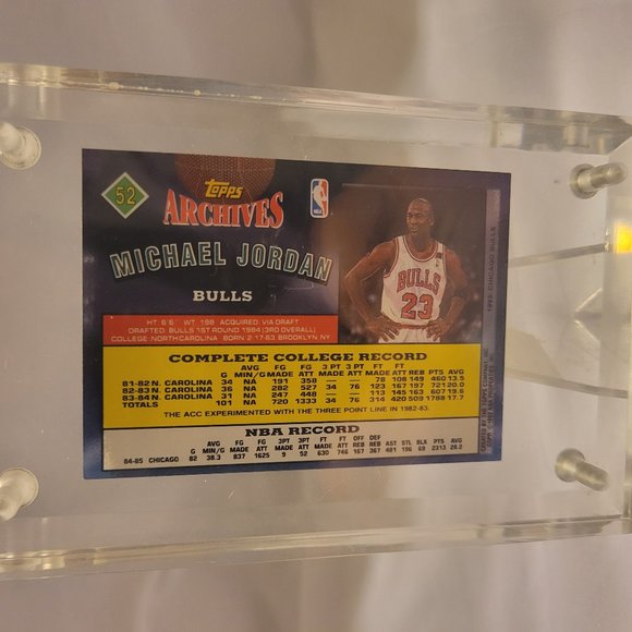 1993 Topps Michael Jordan #52 Chicago Bulls - Picture 6 of 6